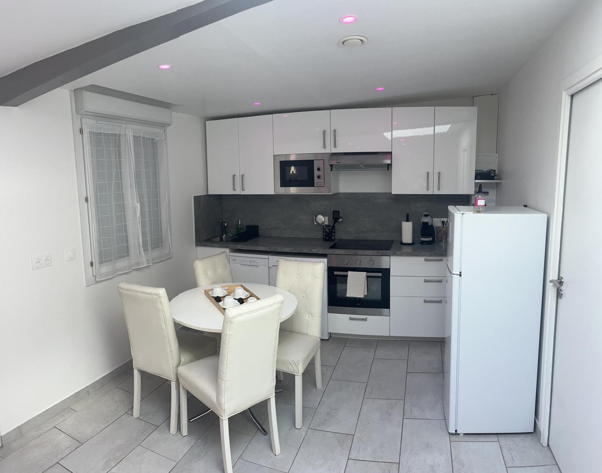 La Dream Night Apartment Pontault-Combault Luaran gambar