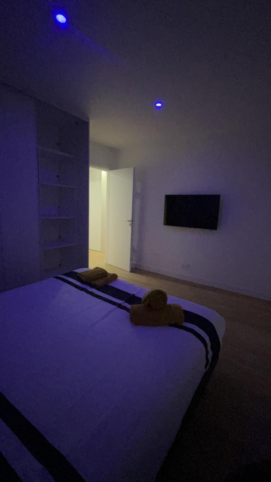 La Dream Night Apartment Pontault-Combault Luaran gambar